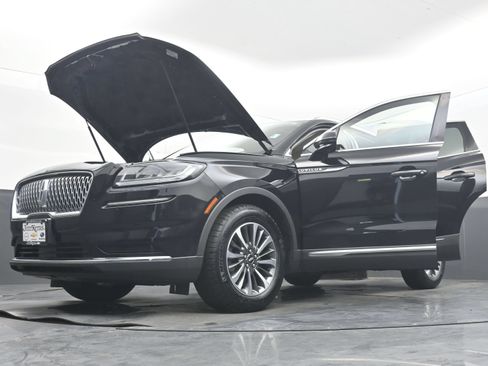 Used 2023 Lincoln Nautilus AWD w/ Premium Package image 43