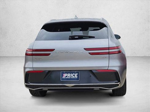 Used 2026 Genesis GV70 2.5T AWD/4WD image 4