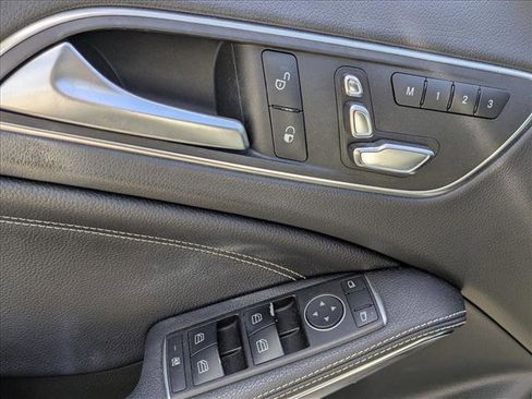 Used 2018 Mercedes-Benz GLA 250 image 10