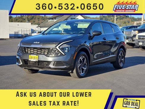 Used 2024 Kia Sportage LX image 1