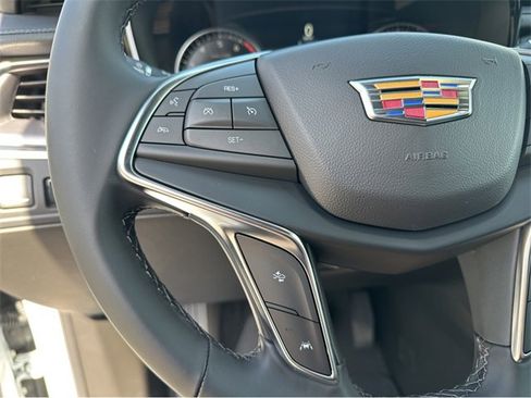 New 2025 Cadillac XT5 Luxury image 20
