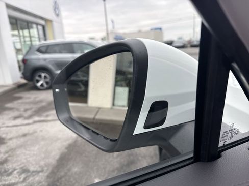 New 2026 Volkswagen Tiguan SE AWD/4WD image 22