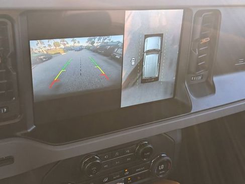 Certified 2023 Ford Bronco Badlands image 16