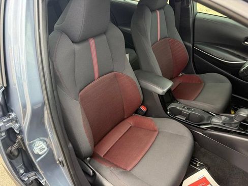 Used 2025 Toyota Corolla SE FWD image 11
