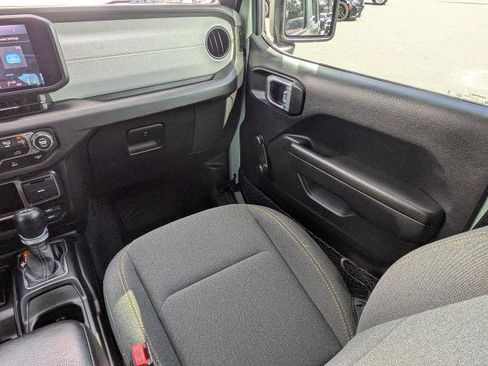 Used 2024 Jeep Wrangler Unlimited Sport AWD/4WD image 17