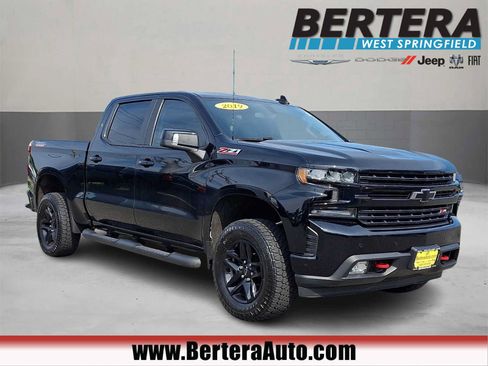 Used 2019 Chevrolet Silverado 1500 LT Trail Boss AWD/4WD image 1