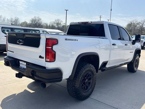 Used 2024 Chevrolet Silverado 2500 ZR2 w/ ZR2 Bison Edition image 3