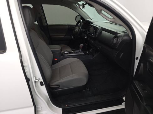 Used 2023 Toyota Tacoma SR image 8