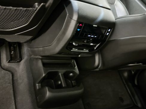 Used 2023 Jeep Grand Cherokee L Laredo AWD/4WD image 27