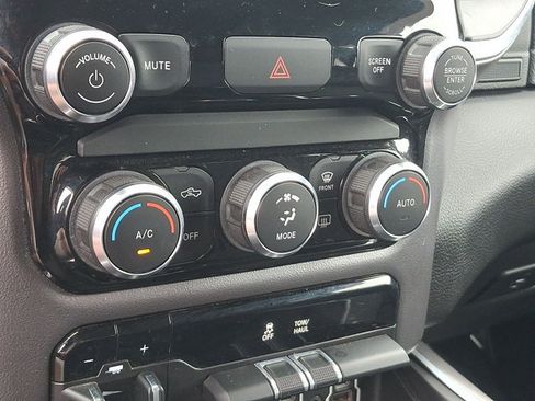 Used 2019 RAM 1500 Big Horn AWD/4WD image 20