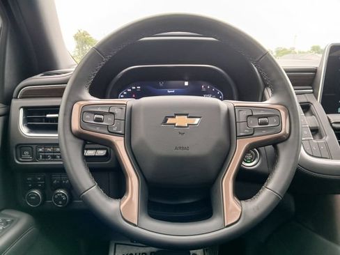 Used 2023 Chevrolet Tahoe High Country AWD/4WD image 23