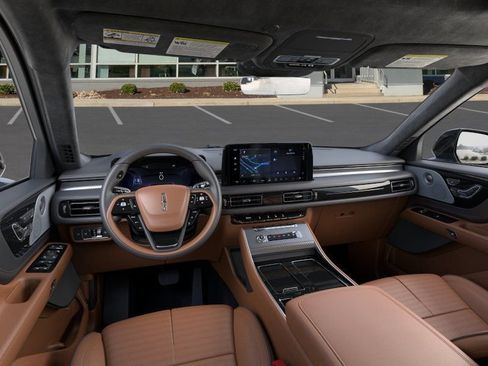 New 2026 Lincoln Aviator Black Label w/ Jet Appearance Package AWD/4WD image 9