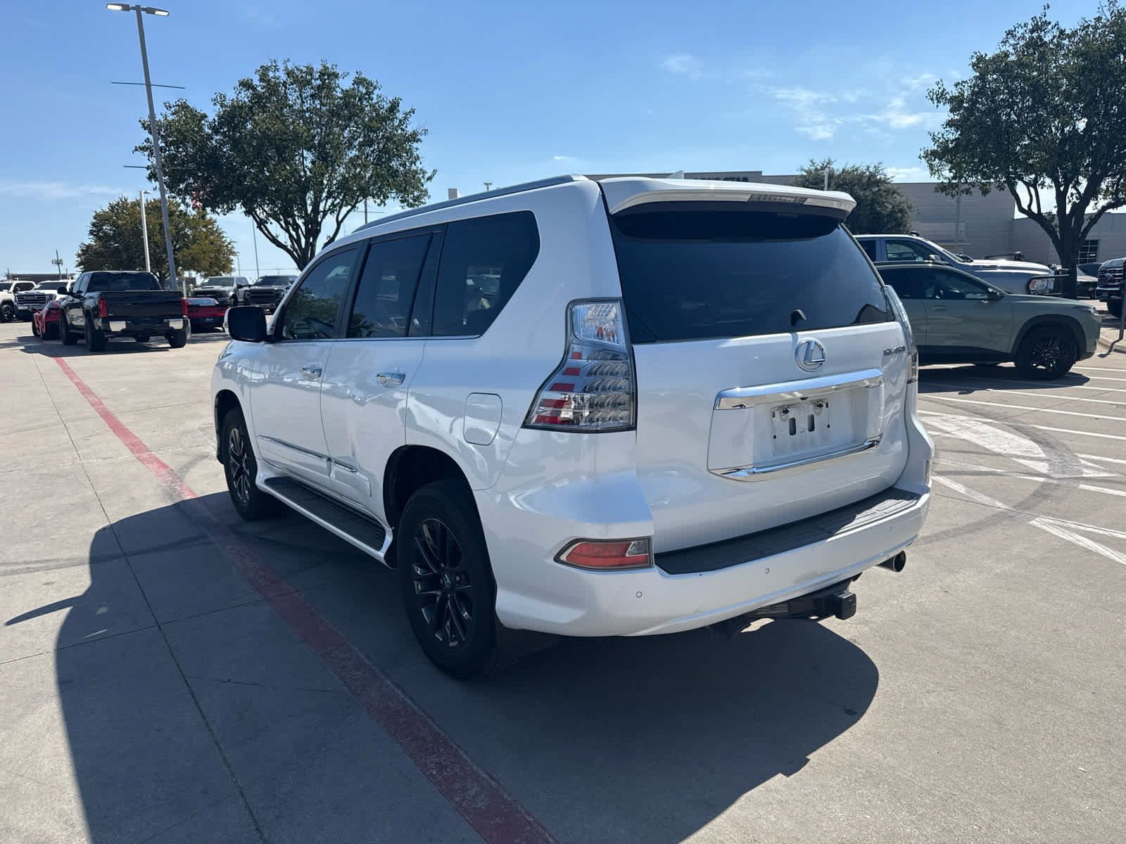 Used 2018 Lexus GX 460 Premium AWD/4WD image 2