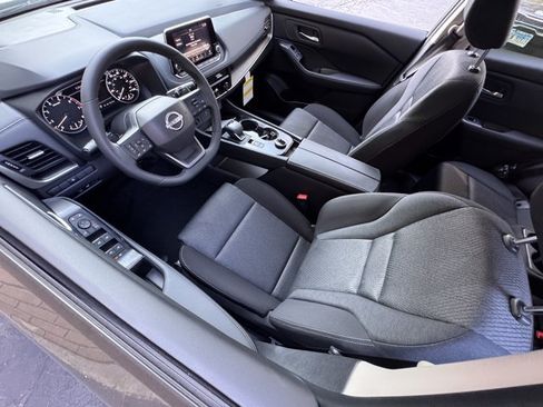 New 2025 Nissan Rogue SV AWD/4WD image 23