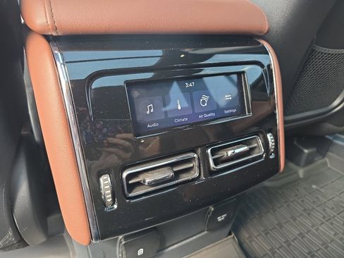 Used 2025 Lincoln Aviator Reserve w/ Jet Appearance Package AWD/4WD image 22