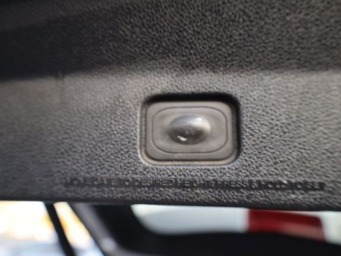 Used 2016 Ford Explorer Limited image 18