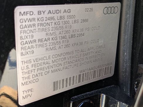 Used 2025 Audi Q5 Premium w/ Convenience Package AWD/4WD image 17
