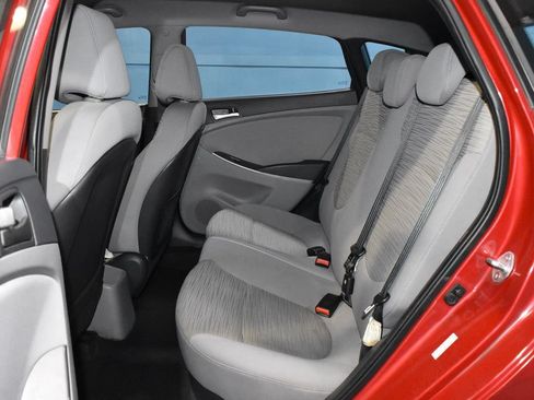 Used 2017 Hyundai Accent SE FWD image 17