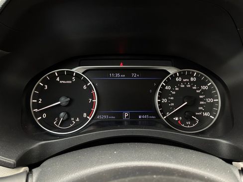 Used 2025 Nissan Altima 2.5 SV FWD image 36