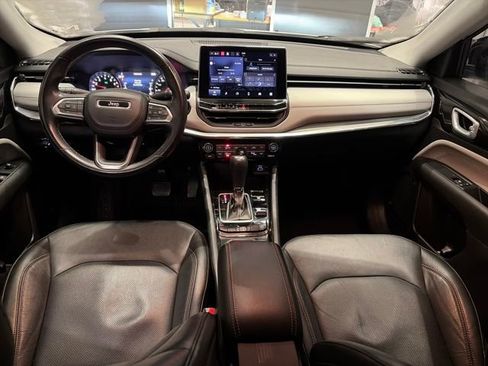 Used 2022 Jeep Compass Limited image 10