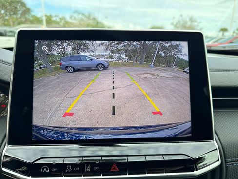 New 2026 Jeep Compass Latitude AWD/4WD image 21