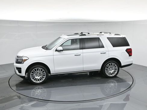 Used 2024 Ford Expedition Limited image 54