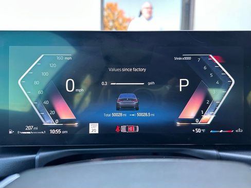 Used 2023 BMW 330i Sedan w/ Driving Assistance Package image 38