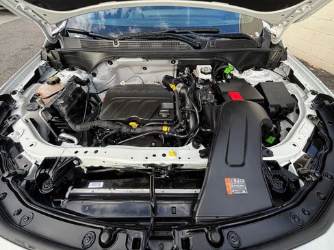 Used 2025 Buick Envista Sport Touring image 32