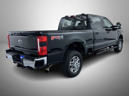 Used 2025 Ford F250 Lariat w/ FX4 Off-Road Package AWD/4WD image 5