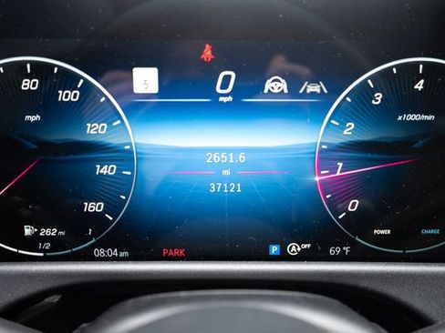 Used 2024 Mercedes-Benz E 350 4MATIC Sedan image 8