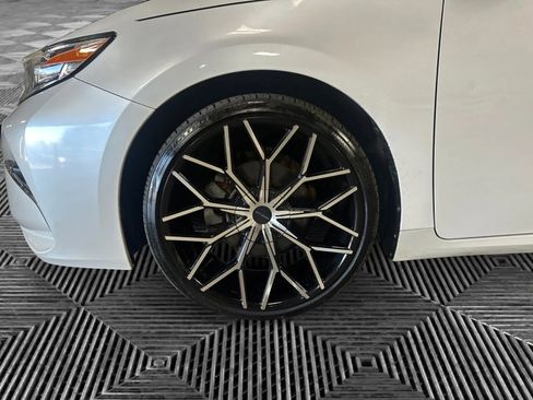 Used 2016 Lexus ES 350 image 11