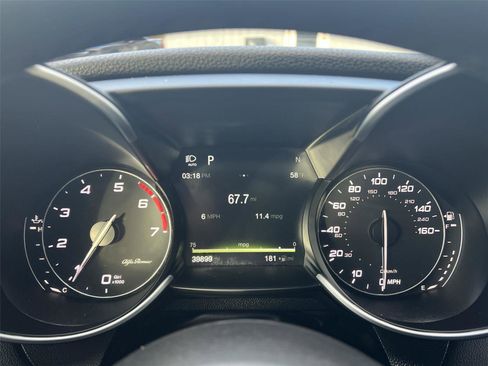 Used 2017 Alfa Romeo Giulia Sprint w/ Cold Weather Package image 14