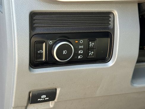 Used 2025 Ford F250 XLT w/ FX4 Off-Road Package AWD/4WD image 22