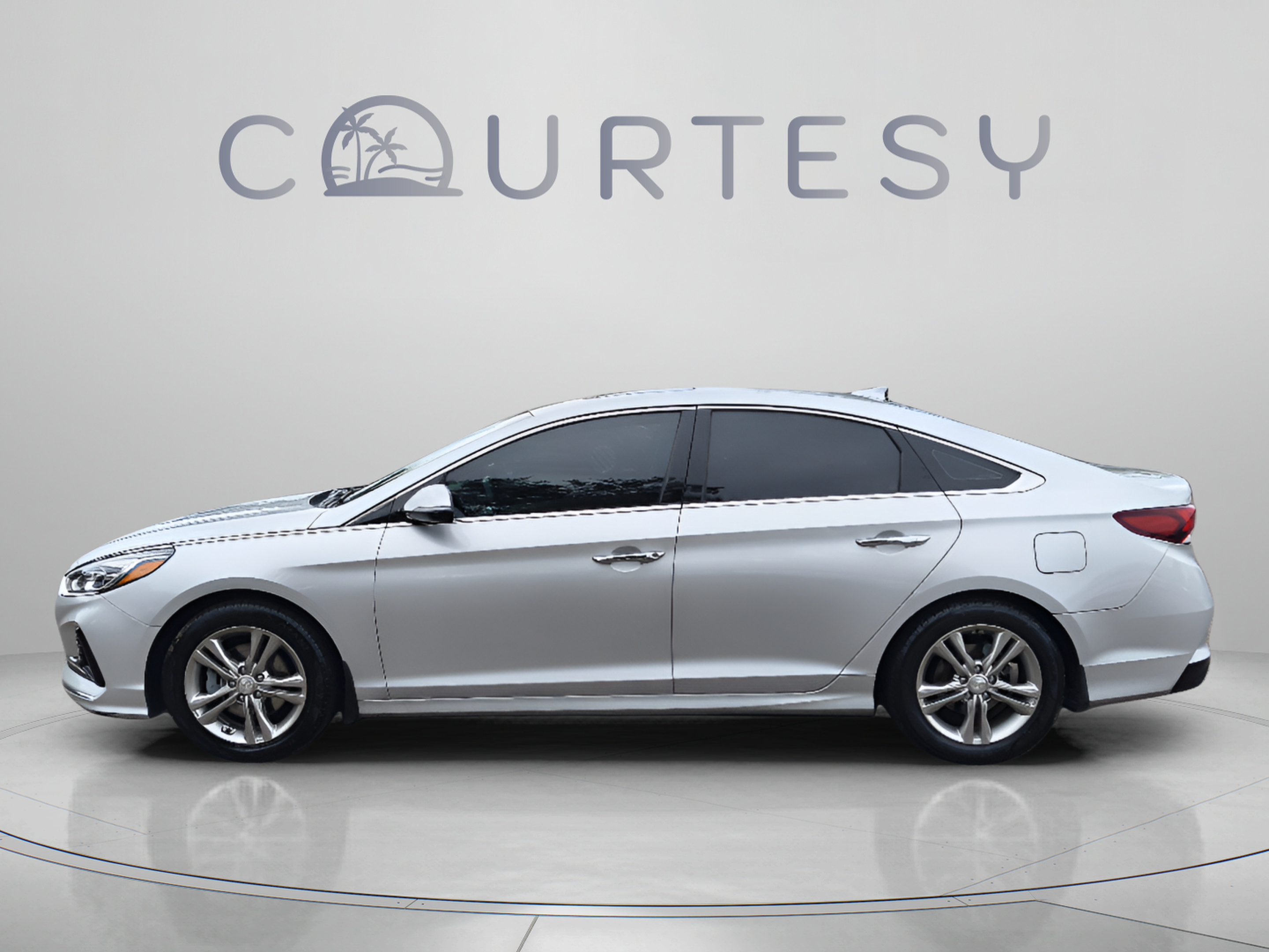 Used 2018 Hyundai Sonata Limited FWD image 2