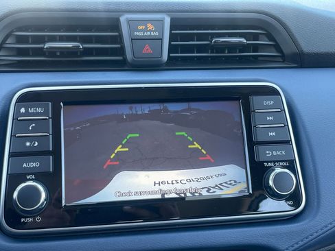 Used 2025 Nissan Versa SV image 24