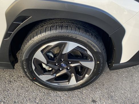 Used 2025 Subaru Crosstrek 2.5i Limited w/ Crosstrek Mirror Package image 28