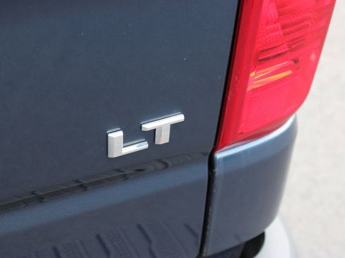 Used 2022 Chevrolet Silverado 1500 LT image 30