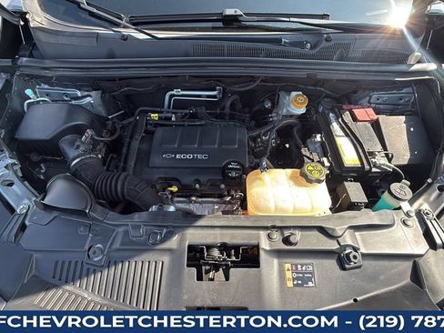 Used 2020 Chevrolet Trax LT w/ LT Convenience Package AWD/4WD image 34