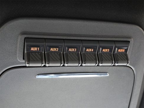 Certified 2022 Ford F150 Raptor w/ Equipment Group 801A High image 24