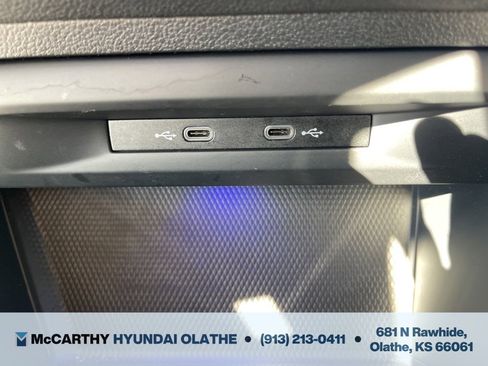 Used 2022 Volkswagen Golf R image 27