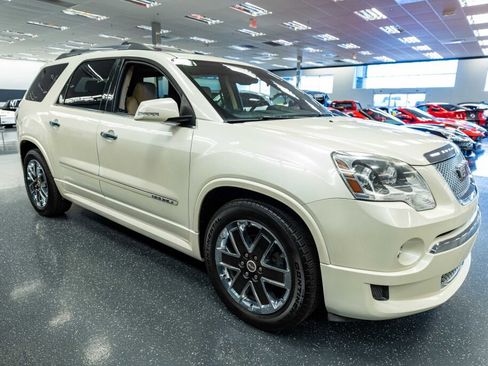 Used 2012 GMC Acadia Denali image 4