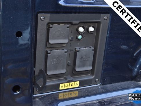 Used 2023 Ford F150 Lightning Lariat image 38