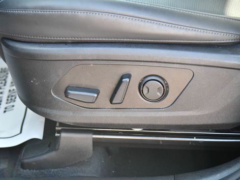 Used 2025 Kia Sorento S w/ Panoramic Sunroof Package image 17