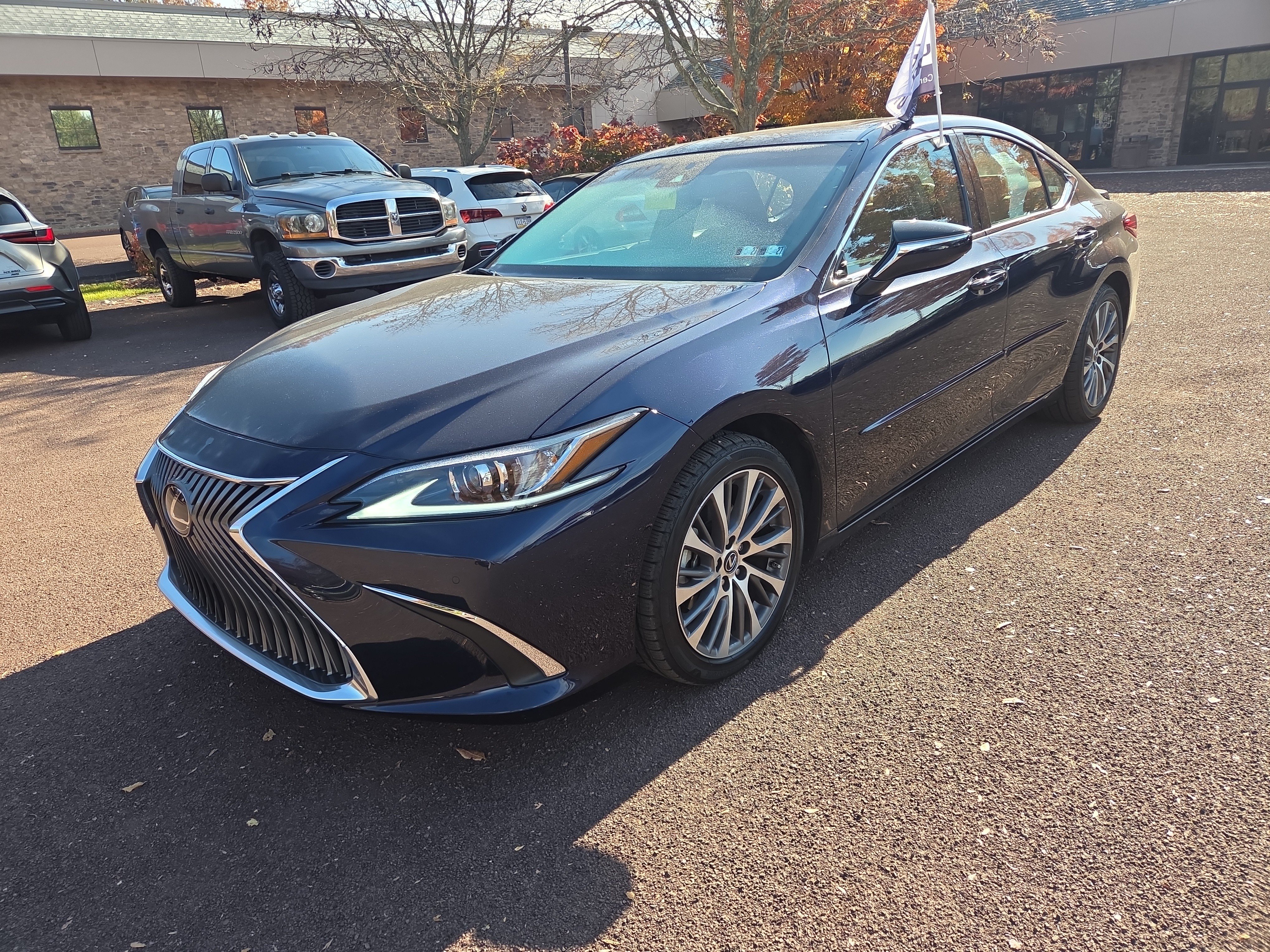 Certified 2021 Lexus ES 350 w/ Premium Package FWD image 7
