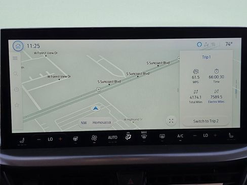 Used 2025 Ford Escape SE image 28