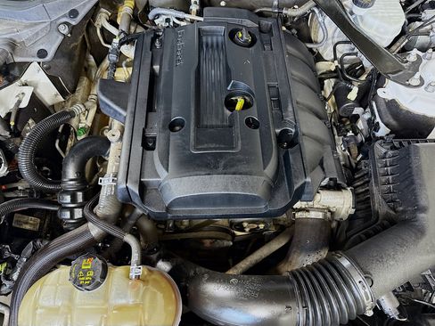 Used 2018 Ford Mustang Premium image 37