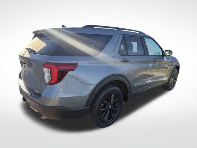 Used 2023 Ford Explorer ST-Line w/ Class IV Trailer Tow Package AWD/4WD image 8