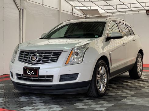 Used 2015 Cadillac SRX Luxury w/ Driver Awareness Package image 3
