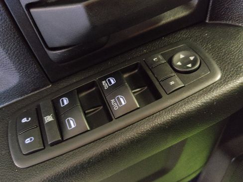 Used 2019 RAM 1500 Express image 27