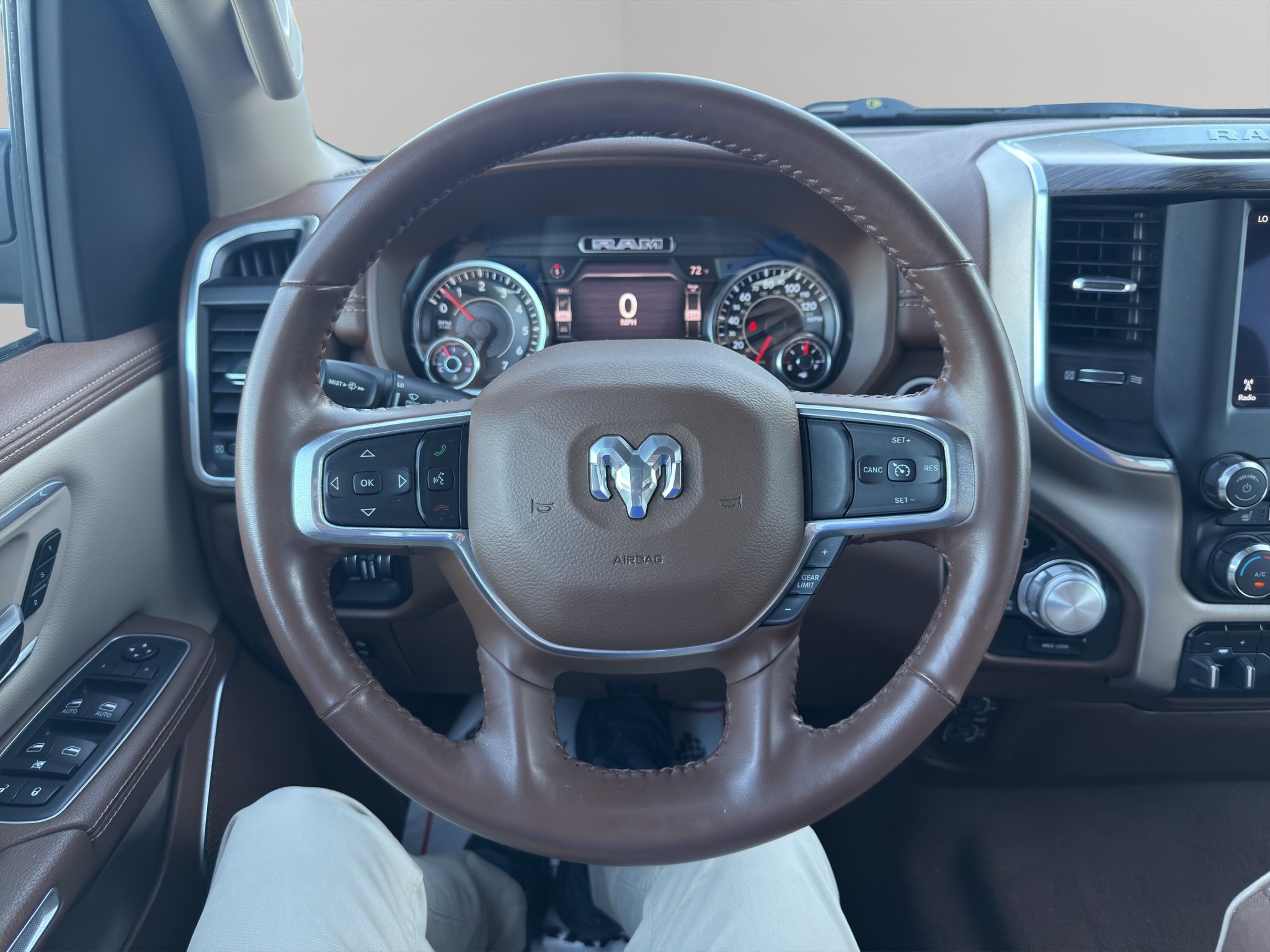 Used 2020 RAM 1500 Laramie AWD/4WD image 23